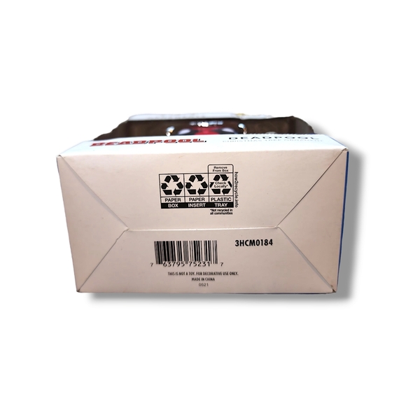 Funko Pop! Hallmark Ornaments DEADPOOL Walmart Exclusive 2021 Switch Case Cover - Picture 6 of 9